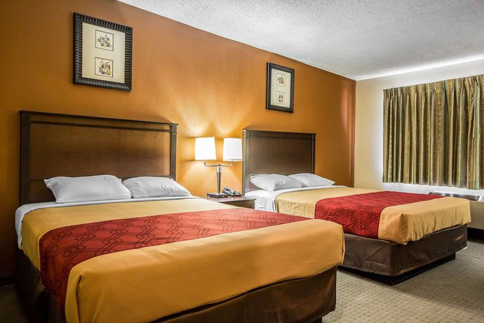 Imagen de la habitación del Hotel Baymont By Wyndham Ontario. Foto 8