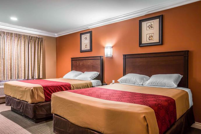 Imagen de la habitación del Hotel Baymont By Wyndham Ontario. Foto 9