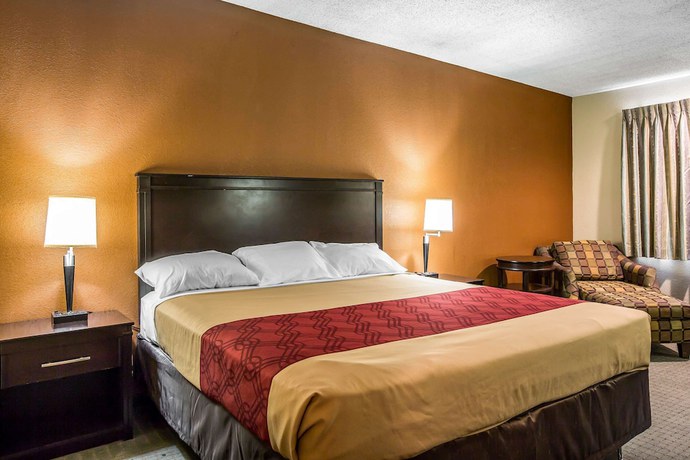 Imagen de la habitación del Hotel Baymont By Wyndham Ontario. Foto 11