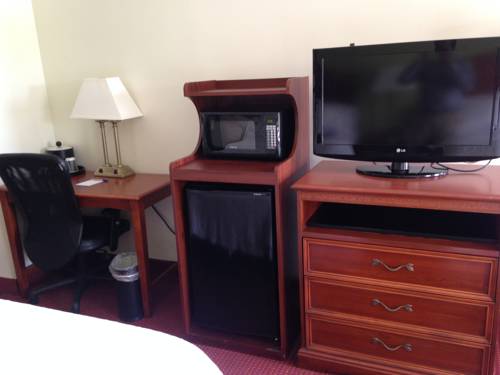 Imagen de la habitación del Hotel Baymont By Wyndham Orangeburg North. Foto 2