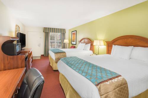 Imagen de la habitación del Hotel Baymont By Wyndham Orangeburg North. Foto 5