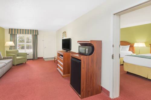 Imagen de la habitación del Hotel Baymont By Wyndham Orangeburg North. Foto 6