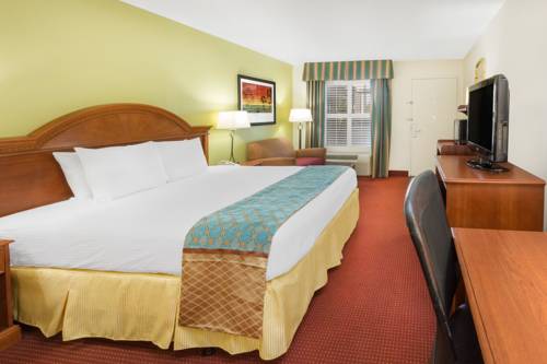 Imagen de la habitación del Hotel Baymont By Wyndham Orangeburg North. Foto 13