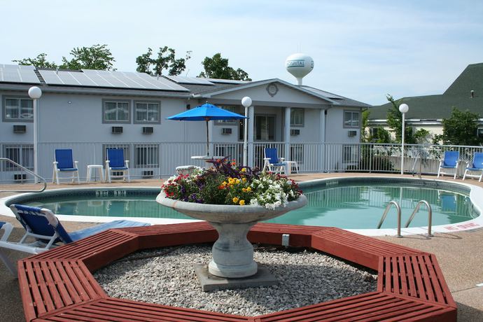 Imagen de la piscina del Hotel Baymont By Wyndham Osage Beach. Foto 18