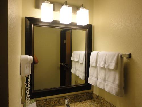 Imagen de la habitación del Hotel Baymont By Wyndham Owatonna. Foto 3