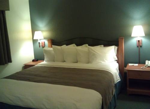 Imagen de la habitación del Hotel Baymont By Wyndham Owatonna. Foto 9