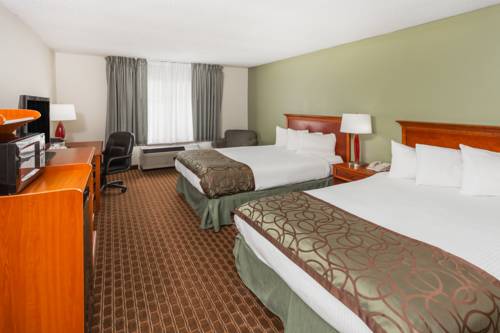 Imagen de la habitación del Hotel Baymont By Wyndham Peoria. Foto 9