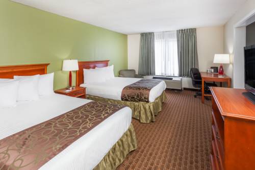 Imagen de la habitación del Hotel Baymont By Wyndham Peoria. Foto 10
