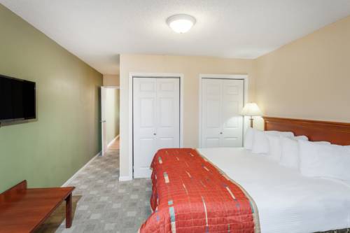 Imagen de la habitación del Hotel Baymont By Wyndham Peoria. Foto 12
