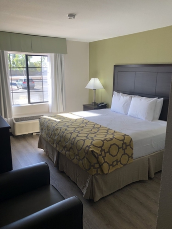 Imagen de la habitación del Hotel Baymont By Wyndham Phoenix I-10 Near 51st Ave. Foto 5