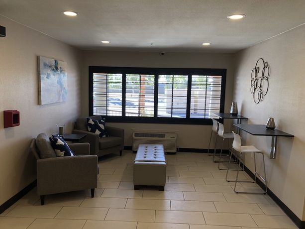 Imagen de los interiores del Hotel Baymont By Wyndham Phoenix I-10 Near 51st Ave. Foto 19