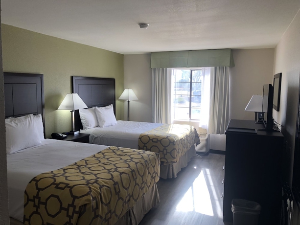 Imagen de la habitación del Hotel Baymont By Wyndham Phoenix I-10 Near 51st Ave. Foto 14