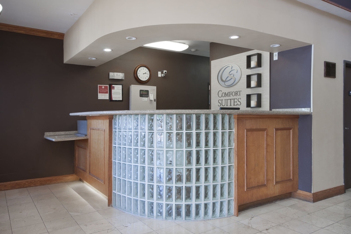 Imagen de los interiores del Hotel Baymont By Wyndham Phoenix North. Foto 11
