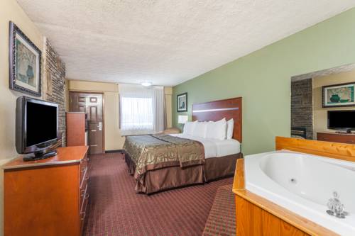 Imagen de la habitación del Hotel Baymont By Wyndham Pigeon Forge Near Island Drive. Foto 14