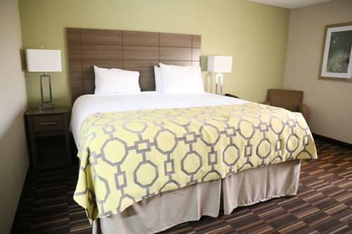 Imagen de la habitación del Hotel Baymont By Wyndham Plano. Foto 7