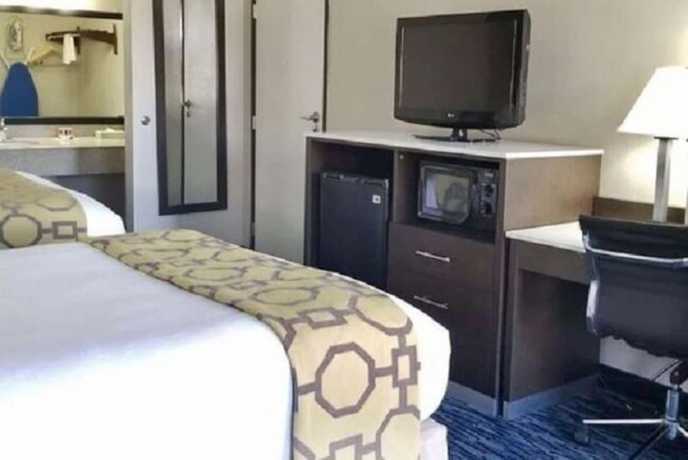 Imagen de la habitación del Hotel Baymont By Wyndham Port Arthur/groves Area. Foto 14