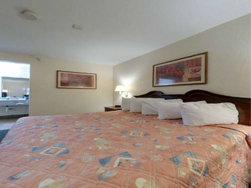 Imagen de la habitación del Hotel Baymont By Wyndham Punta Gorda/port Charlotte. Foto 8