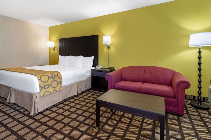 Imagen de la habitación del Hotel Baymont By Wyndham Queensbury / Lake George. Foto 8