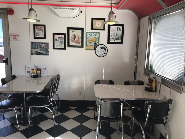 Imagen del bar/restaurante del Hotel Baymont By Wyndham Rawlins. Foto 3