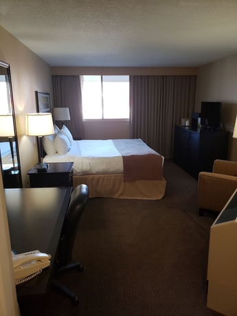 Imagen de la habitación del Hotel Baymont By Wyndham Red Deer. Foto 17