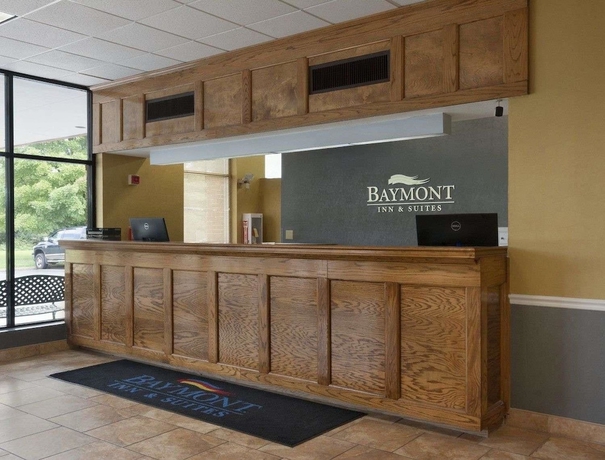 Imagen de los interiores del Hotel Baymont By Wyndham Salem Roanoke Area. Foto 14