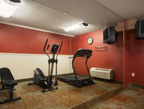 Imagen de los interiores del Hotel Baymont By Wyndham Salem Roanoke Area. Foto 16