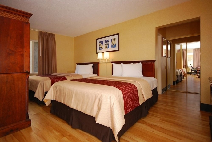 Imagen de la habitación del Hotel Baymont By Wyndham San Diego Downtown. Foto 5