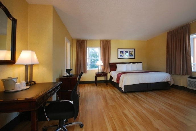 Imagen de la habitación del Hotel Baymont By Wyndham San Diego Downtown. Foto 8