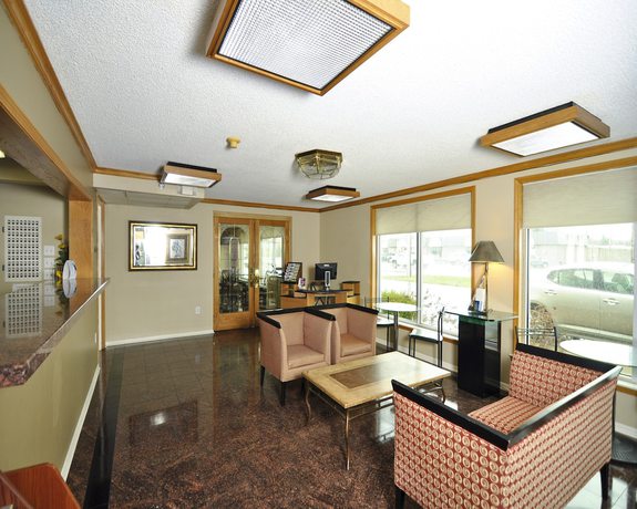 Imagen de los interiores del Hotel Baymont By Wyndham Sandusky. Foto 17