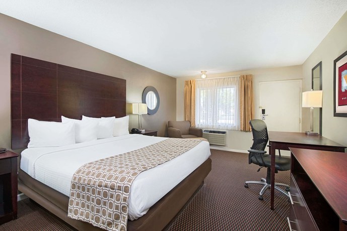 Imagen de la habitación del Hotel Baymont By Wyndham Sandusky. Foto 5