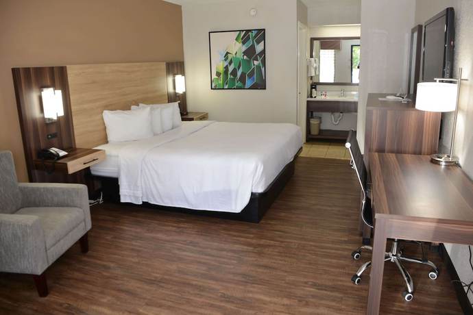Imagen de la habitación del Hotel Baymont By Wyndham Santee. Foto 13