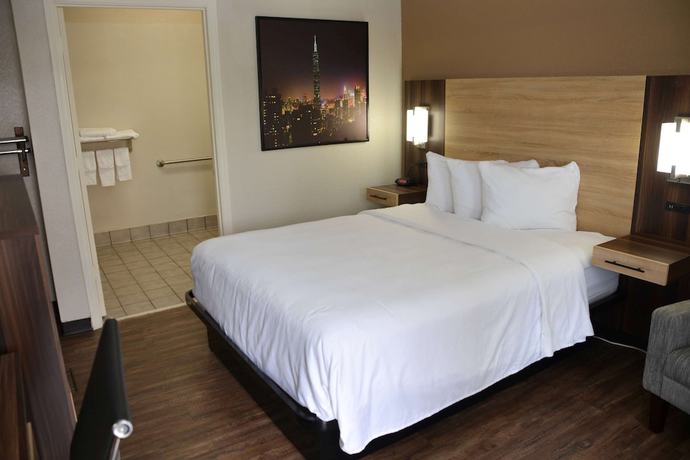 Imagen de la habitación del Hotel Baymont By Wyndham Santee. Foto 15