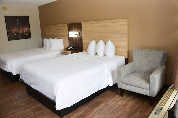 Imagen de la habitación del Hotel Baymont By Wyndham Santee. Foto 16