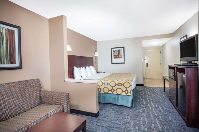 Imagen de la habitación del Hotel Baymont By Wyndham Saraland. Foto 1