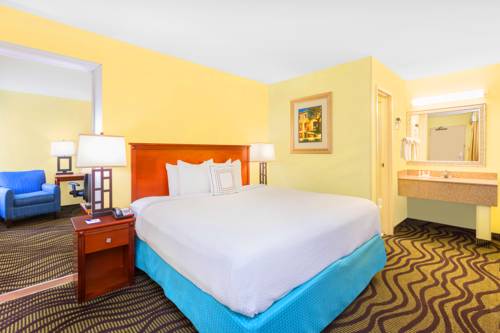 Imagen de la habitación del Hotel Baymont By Wyndham Savannah Midtown. Foto 6