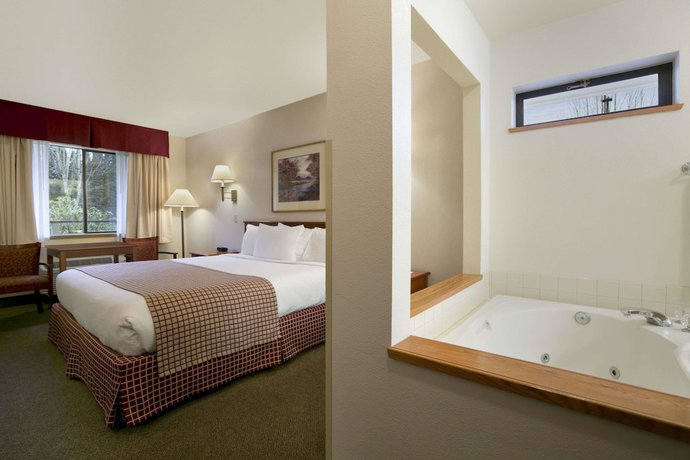 Imagen de la habitación del Hotel Baymont By Wyndham Seattle/kirkland Wa. Foto 12