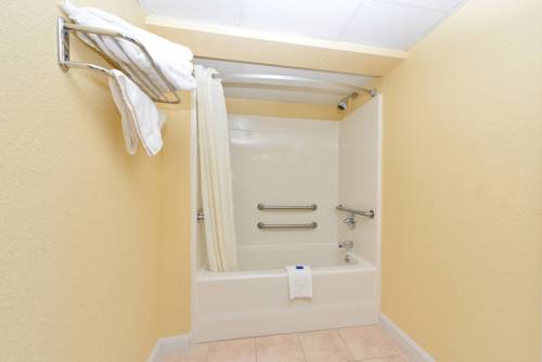 Imagen de la habitación del Hotel Baymont By Wyndham Sevierville Pigeon Forge. Foto 14