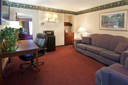 Imagen de la habitación del Hotel Baymont By Wyndham Shakopee. Foto 9