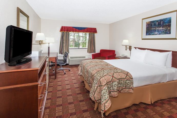 Imagen de la habitación del Hotel Baymont By Wyndham Smyrna. Foto 11