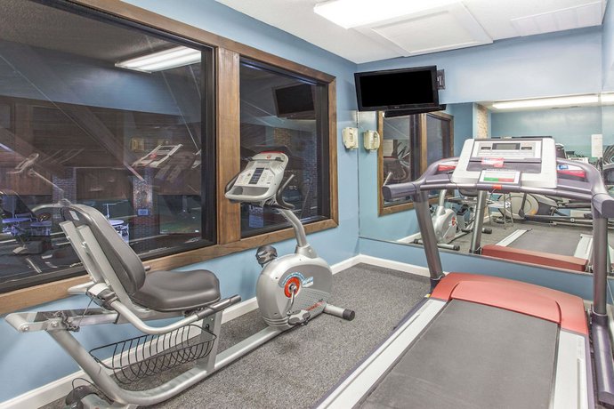 Imagen de los interiores del Hotel Baymont By Wyndham Smyrna. Foto 17