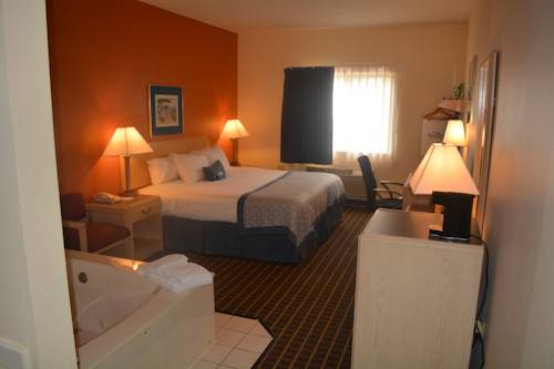 Imagen de la habitación del Hotel Baymont By Wyndham South Haven. Foto 3