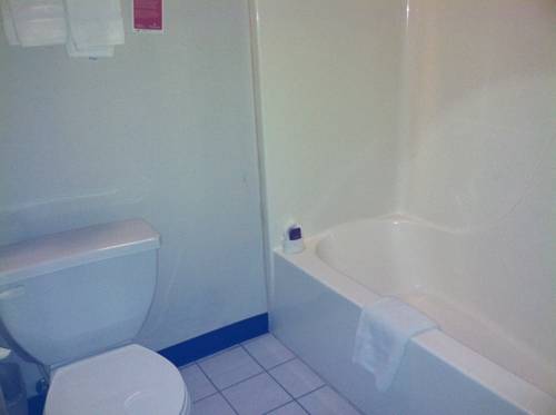 Imagen de la habitación del Hotel Baymont By Wyndham South Haven. Foto 13