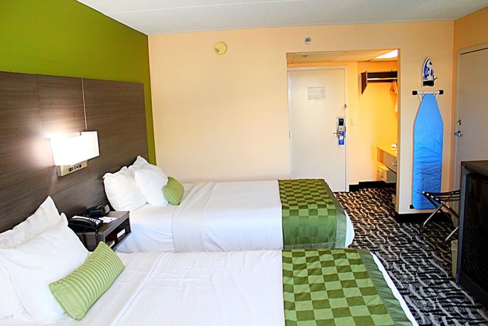 Imagen de la habitación del Hotel Baymont By Wyndham Springfield. Foto 6