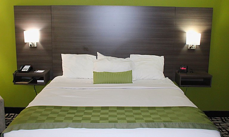 Imagen de la habitación del Hotel Baymont By Wyndham Springfield. Foto 11