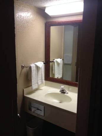 Imagen de la habitación del Hotel Baymont By Wyndham Springfield South Hwy 65. Foto 12