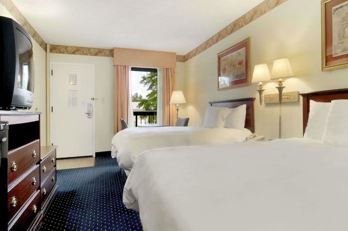 Imagen de la habitación del Hotel Baymont By Wyndham Tallahassee. Foto 8