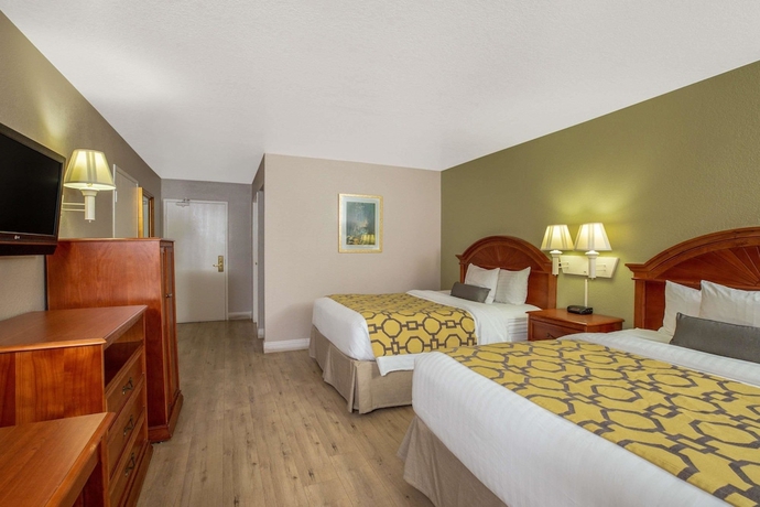 Imagen de la habitación del Hotel Baymont By Wyndham Tehachapi. Foto 6