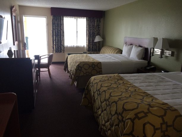 Imagen de la habitación del Hotel Baymont By Wyndham Terrell. Foto 8