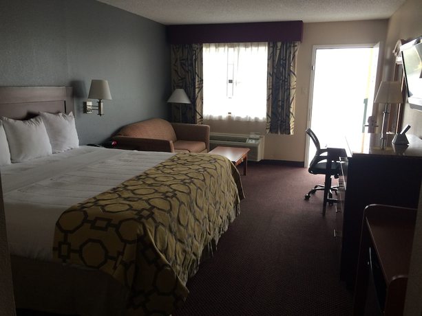 Imagen de la habitación del Hotel Baymont By Wyndham Terrell. Foto 11