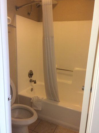 Imagen de la habitación del Hotel Baymont By Wyndham Terrell. Foto 12